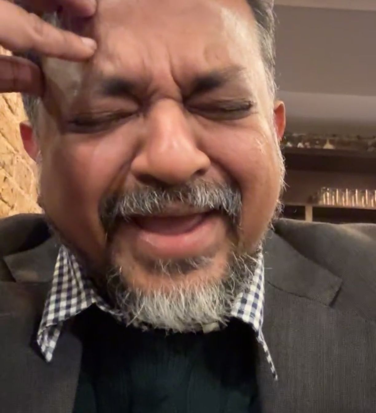 SH